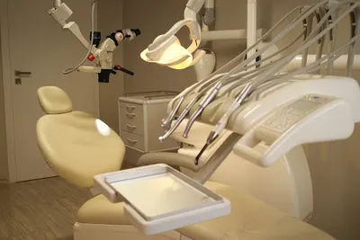 Dentysta Grzegorz Skupiński - Gabinet Stomatologiczny Microestetic